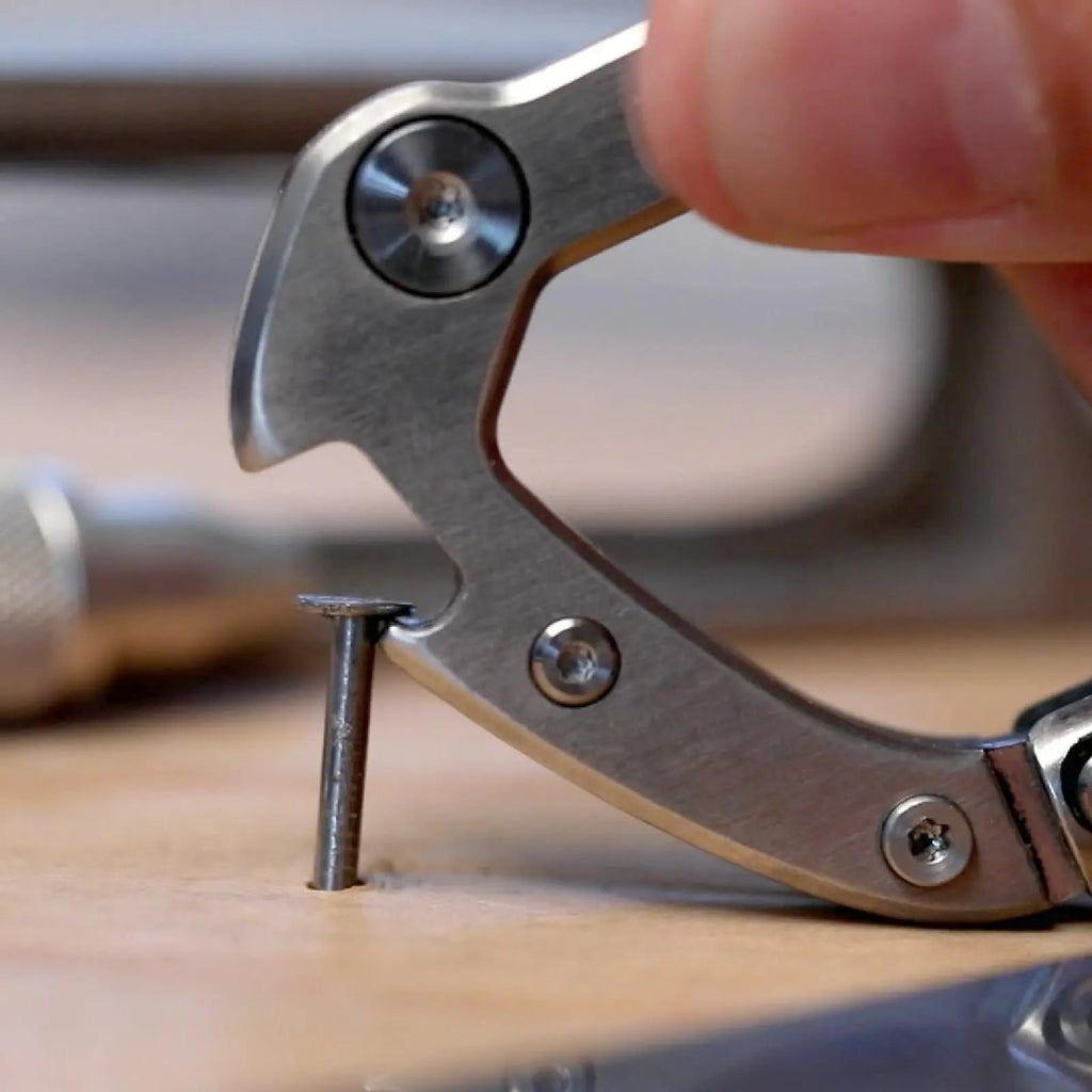 GPCA Carabiner PRO — EDC Multi-Tool Clip